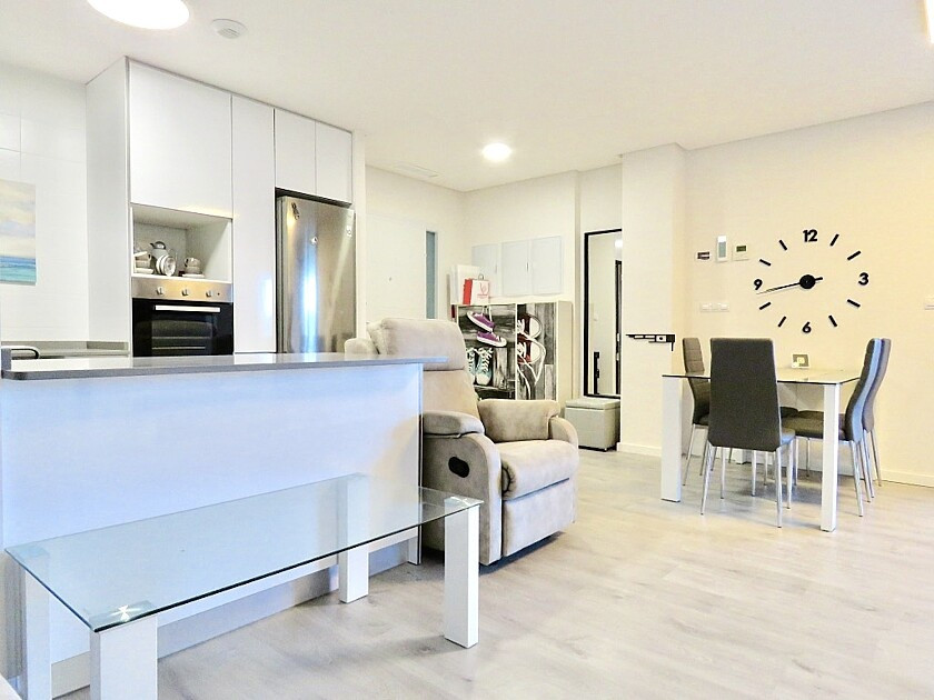 For sale - 2 Bedroom 2 Bathroom Apartment - Ground Floor Apartment in Orihuela - Villamartin  - Alicante