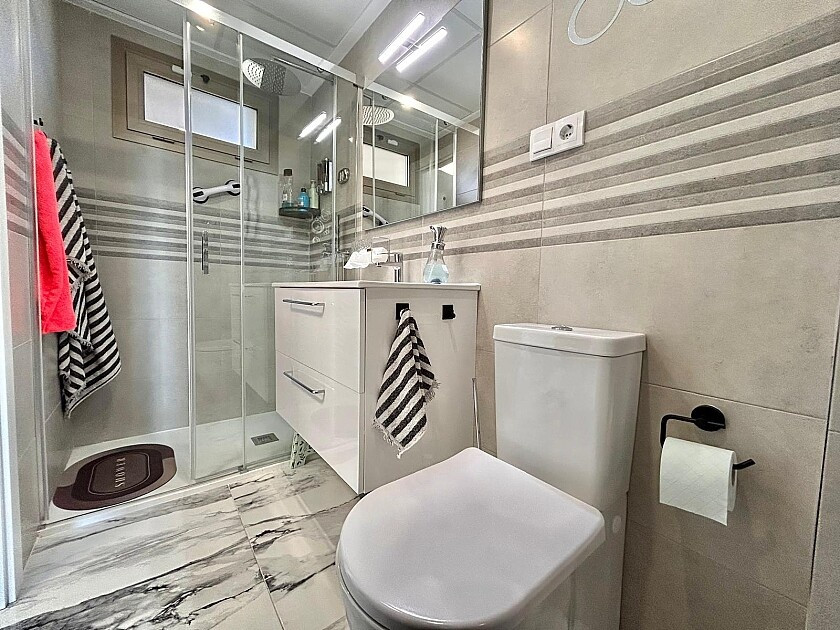For sale - 2 Bedroom 2 Bathroom Apartment - Ground Floor Apartment in Orihuela - Villamartin  - Alicante
