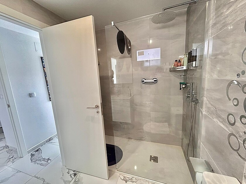 For sale - 2 Bedroom 2 Bathroom Apartment - Ground Floor Apartment in Orihuela - Villamartin  - Alicante
