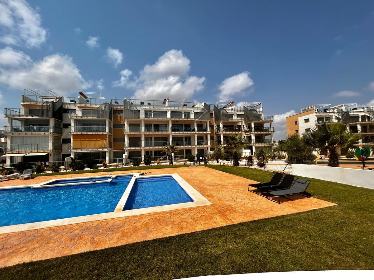 For sale - 2 Bedroom 2 Bathroom Apartment - Ground Floor Apartment in Orihuela - Villamartin  - Alicante