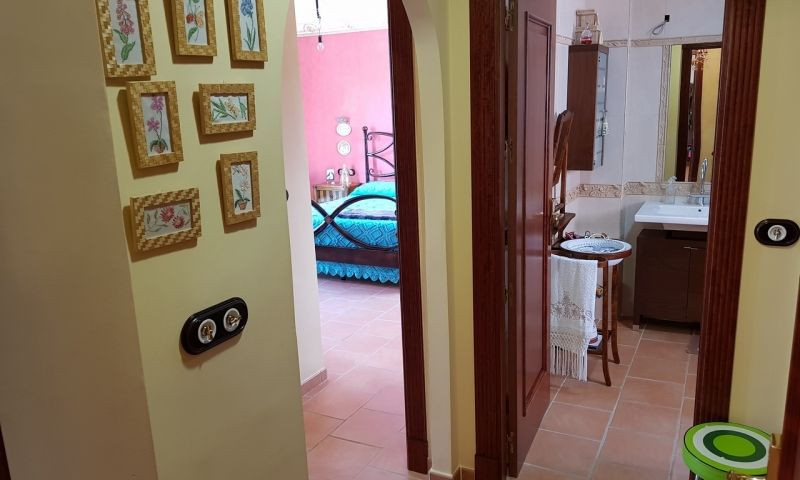 For sale - 4 Bedroom 3 Bathroom House - Detached Villa in Torrevieja - Torrevieja Centro  - Alicante