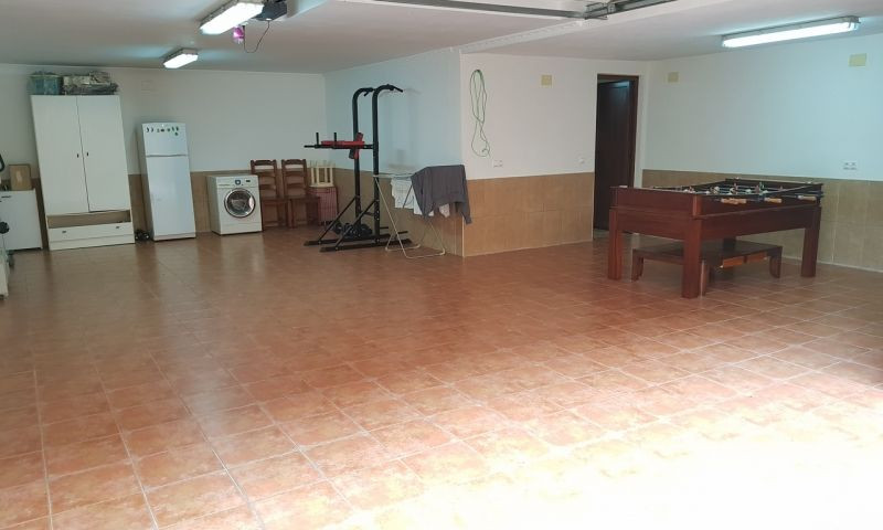 For sale - 4 Bedroom 3 Bathroom House - Detached Villa in Torrevieja - Torrevieja Centro  - Alicante
