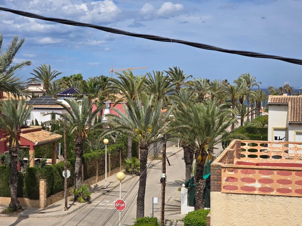 For sale - 4 Bedroom 3 Bathroom House - Detached Villa in Orihuela - Cabo Roig  - Alicante
