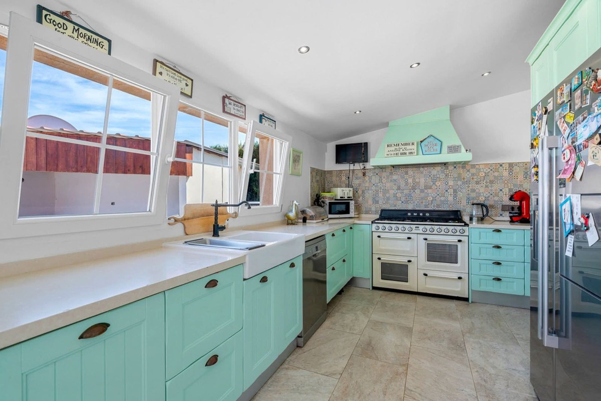 For sale - 6 Bedroom 4 Bathroom House - Finca - Cortijo in Almoradi - Heredades  - Alicante