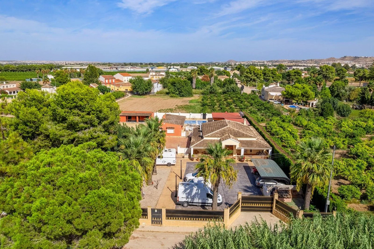 For sale - 6 Bedroom 4 Bathroom House - Finca - Cortijo in Almoradi - Heredades  - Alicante