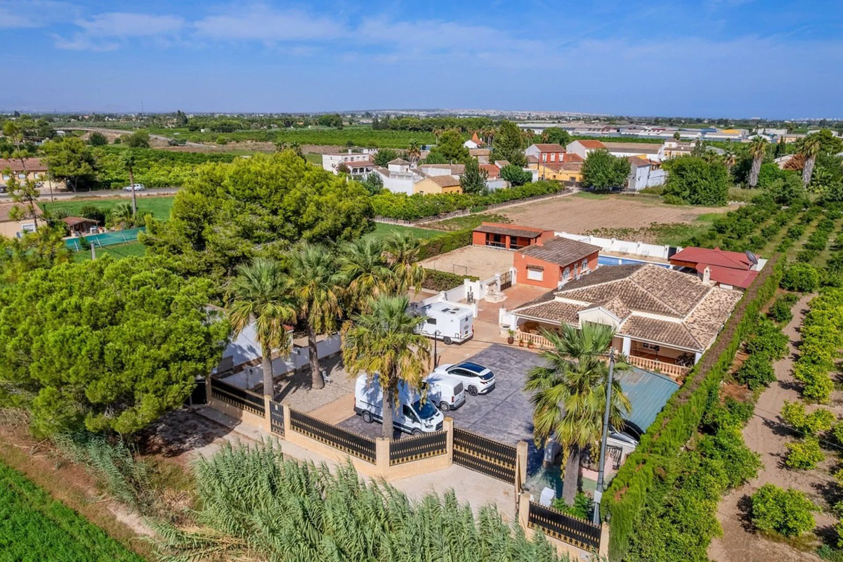 For sale - 6 Bedroom 4 Bathroom House - Finca - Cortijo in Almoradi - Heredades  - Alicante