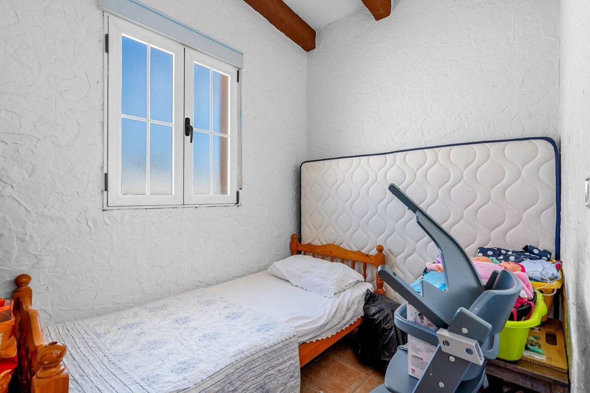 For sale - 6 Bedroom 4 Bathroom House - Finca - Cortijo in Almoradi - Heredades  - Alicante