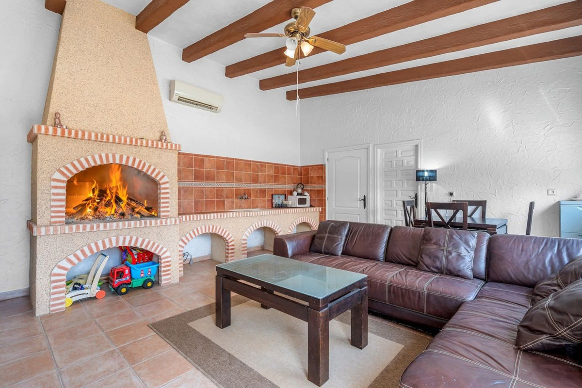 For sale - 6 Bedroom 4 Bathroom House - Finca - Cortijo in Almoradi - Heredades  - Alicante