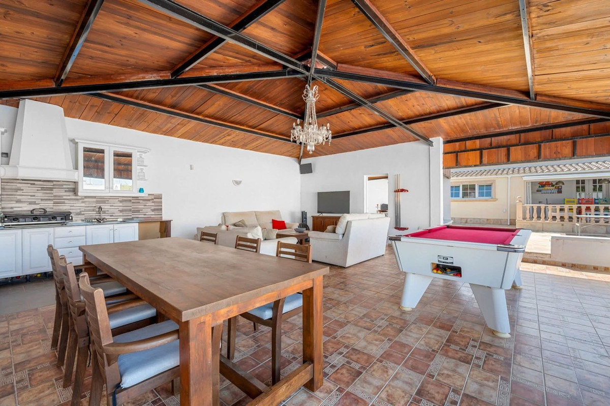For sale - 6 Bedroom 4 Bathroom House - Finca - Cortijo in Almoradi - Heredades  - Alicante