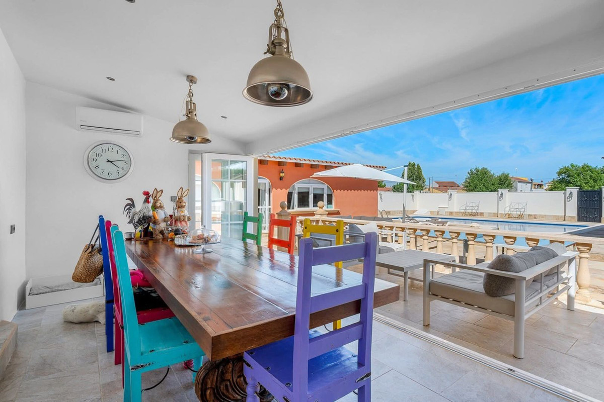 For sale - 6 Bedroom 4 Bathroom House - Finca - Cortijo in Almoradi - Heredades  - Alicante