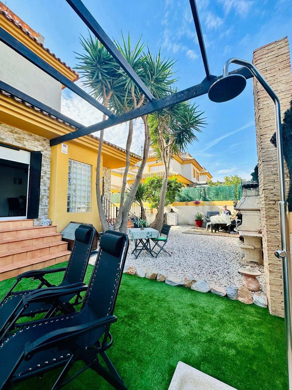 For sale - 3 Bedroom 3 Bathroom House - Detached Villa in Los Montesinos - Los Montesinos Centro  - Alicante