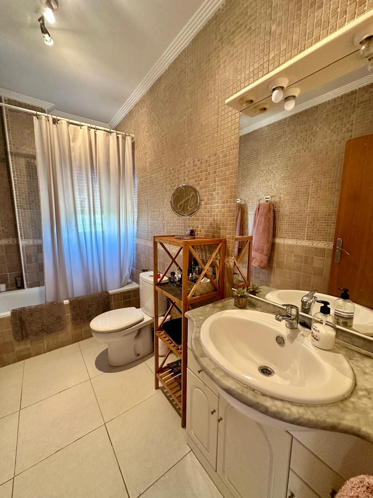 For sale - 3 Bedroom 3 Bathroom House - Detached Villa in Los Montesinos - Los Montesinos Centro  - Alicante