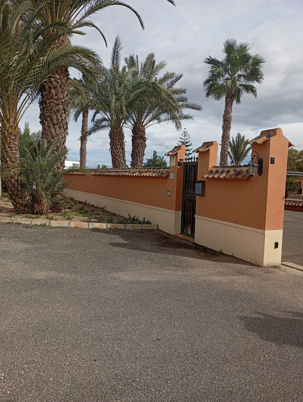 For sale - 5 Bedroom 4 Bathroom House - Detached Villa in Dolores - Dolores Centro  - Alicante