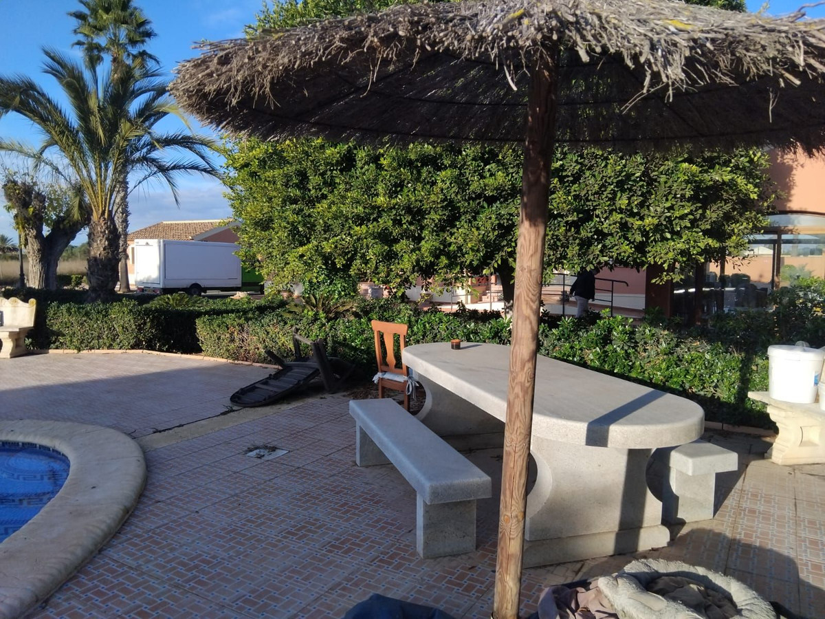 For sale - 5 Bedroom 3 Bathroom House - Detached Villa in Dolores - Dolores Centro  - Alicante