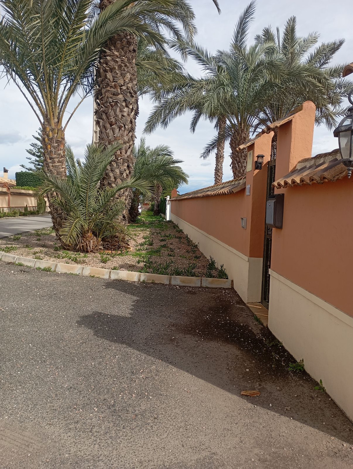 For sale - 5 Bedroom 4 Bathroom House - Detached Villa in Dolores - Dolores Centro  - Alicante