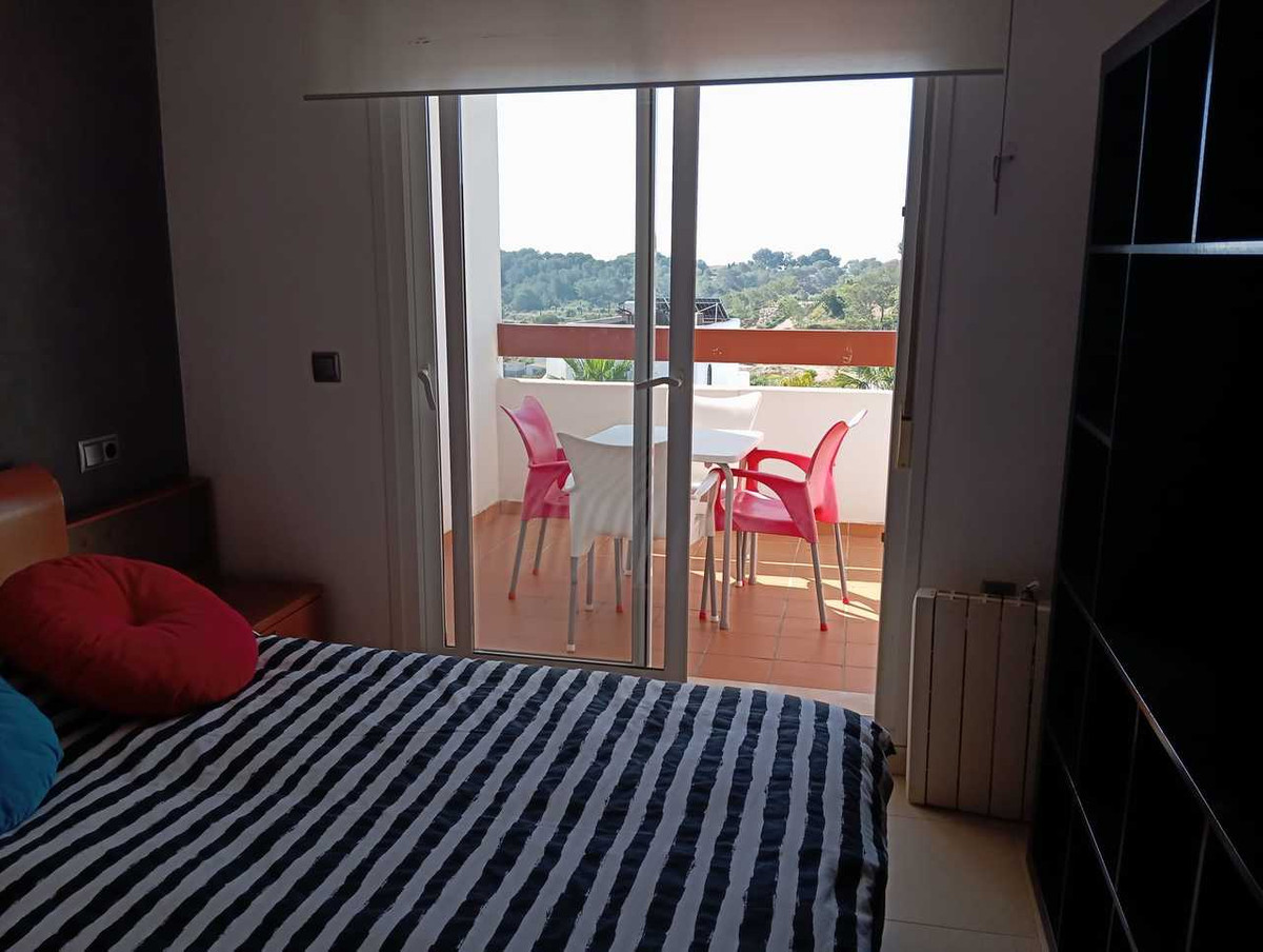 For sale - 2 Bedroom 2 Bathroom Apartment - Middle Floor Apartment in Orihuela - Villamartin  - Alicante