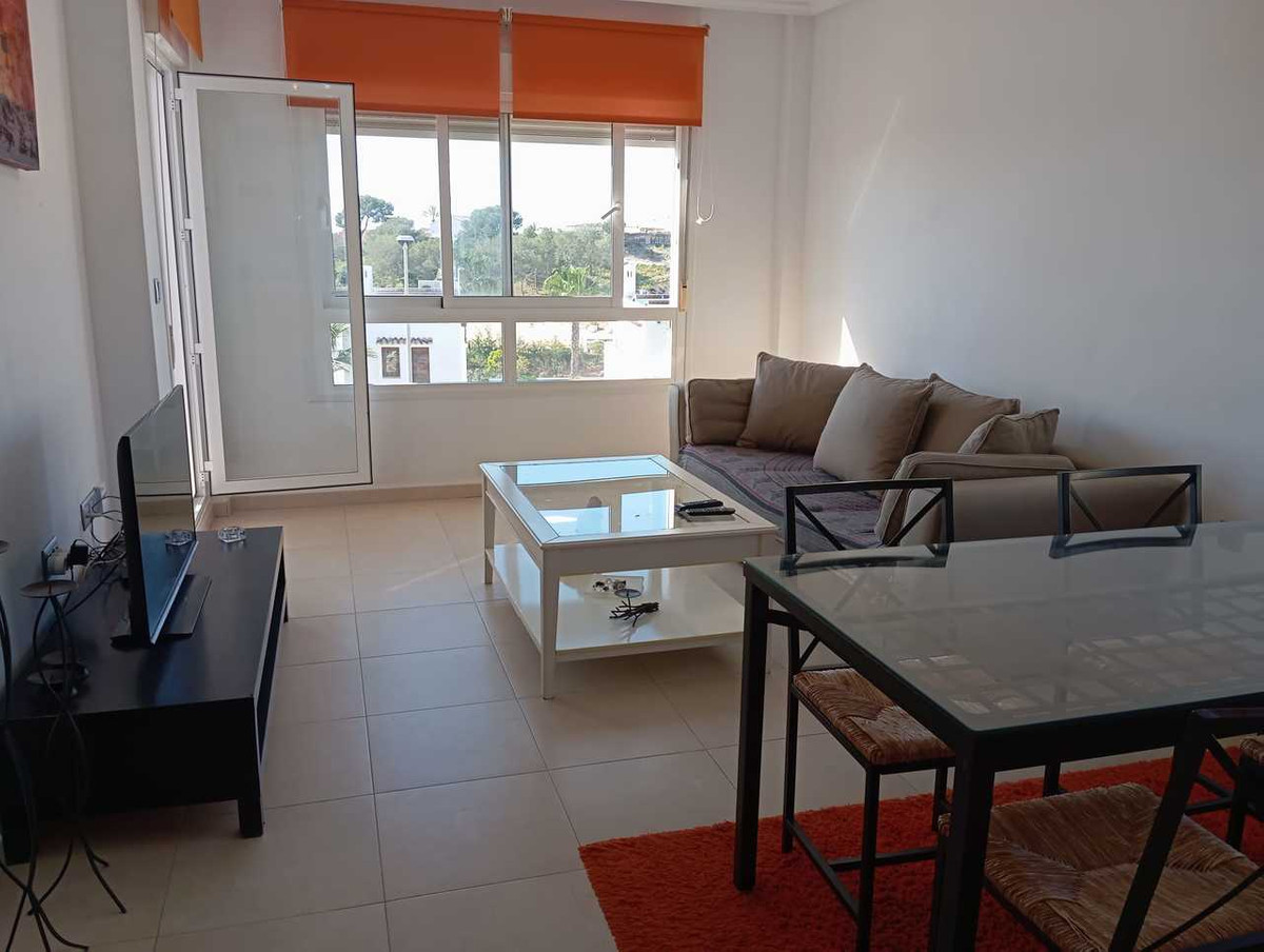 For sale - 2 Bedroom 2 Bathroom Apartment - Middle Floor Apartment in Orihuela - Villamartin  - Alicante