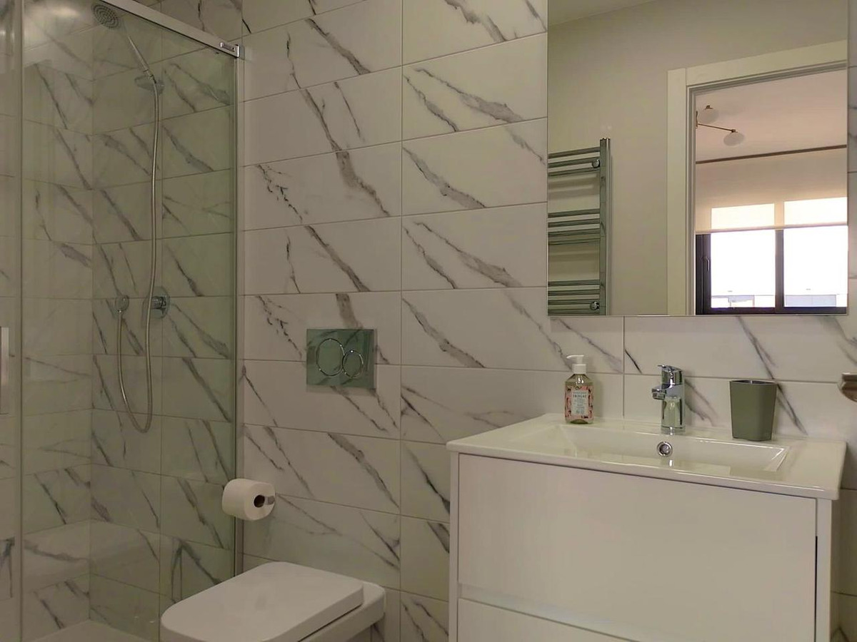 For sale - 2 Bedroom 2 Bathroom Apartment - Middle Floor Apartment in Orihuela - Villamartin  - Alicante