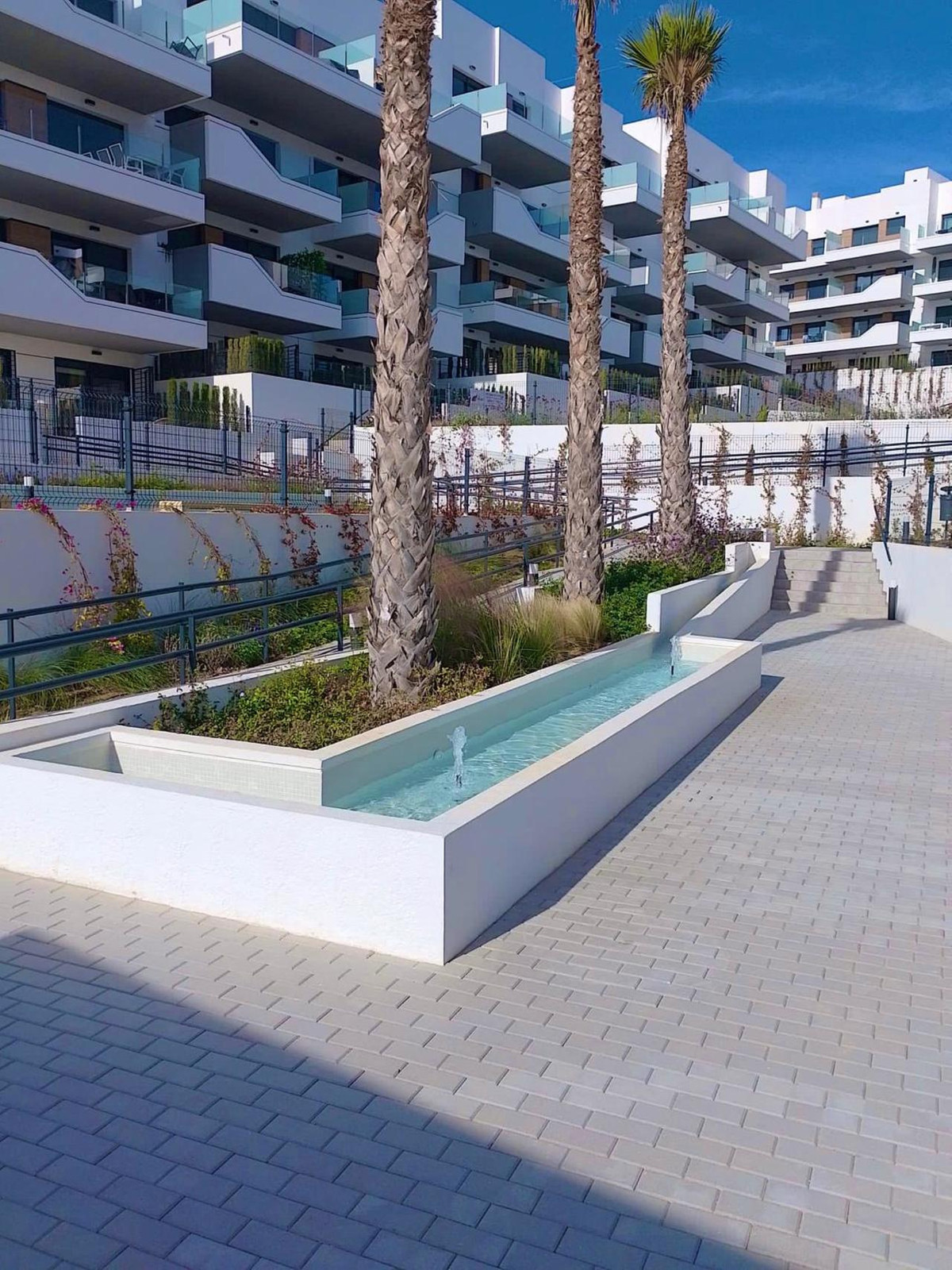 For sale - 2 Bedroom 2 Bathroom Apartment - Middle Floor Apartment in Orihuela - Villamartin  - Alicante