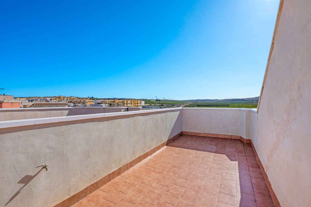 For sale - 2 Bedroom 1 Bathroom Apartment - Top Floor Apartment in Algorfa - Algorfa Centro  - Alicante