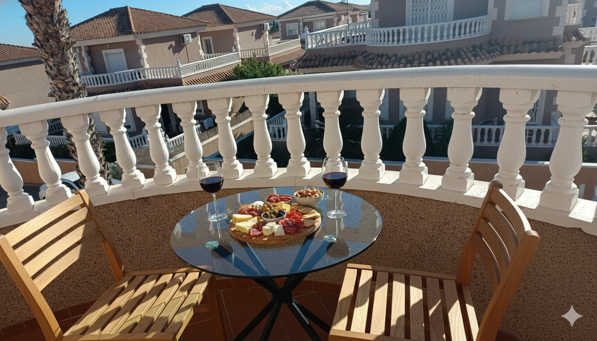 For sale - 4 Bedroom 2 Bathroom House - Detached Villa in Orihuela - Los Altos  - Alicante