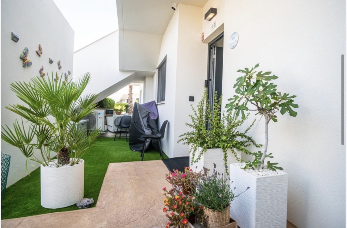 For sale - 2 Bedroom 2 Bathroom Apartment - Ground Floor Apartment in Pilar de la Horadada - Pilar de la Horadada Centro  - Alicante
