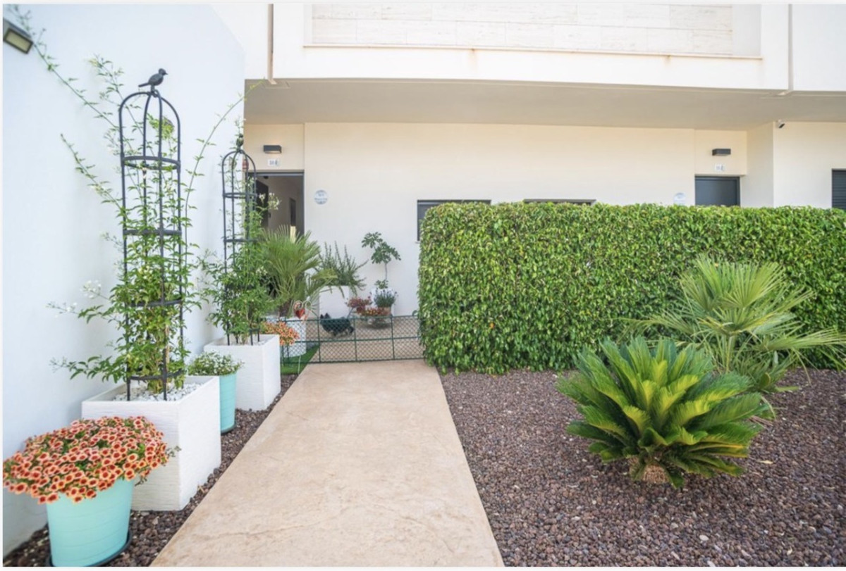 For sale - 2 Bedroom 2 Bathroom Apartment - Ground Floor Apartment in Pilar de la Horadada - Pilar de la Horadada Centro  - Alicante