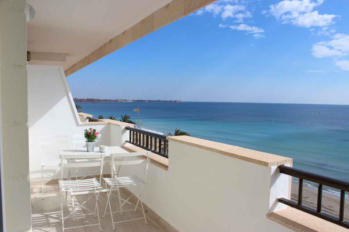 For sale - 3 Bedroom 2 Bathroom Apartment in Mil Palmeras  - Mil Palmeras  - Alicante