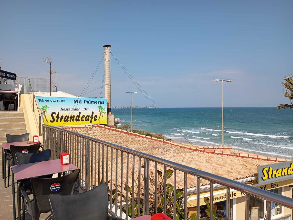 For sale - 3 Bedroom 2 Bathroom Apartment in Mil Palmeras  - Mil Palmeras  - Alicante