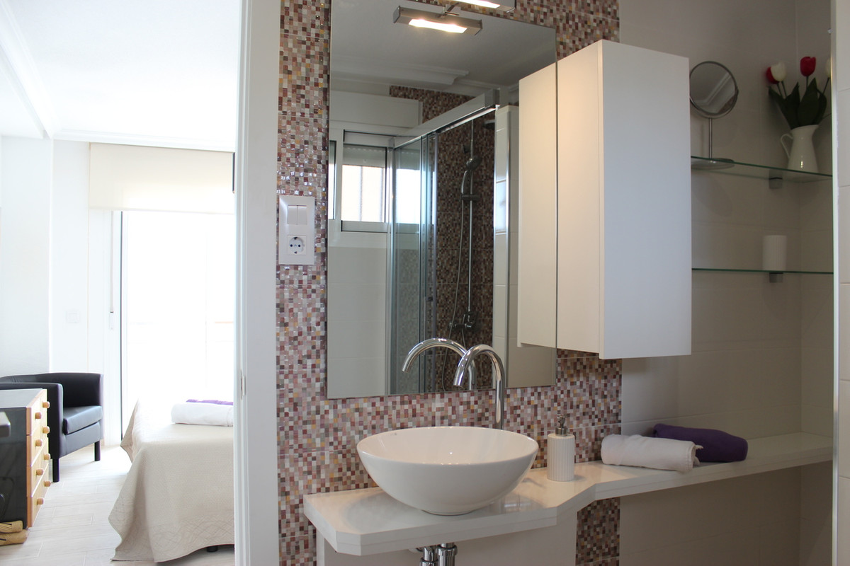 For sale - 3 Bedroom 2 Bathroom Apartment in Mil Palmeras  - Mil Palmeras  - Alicante