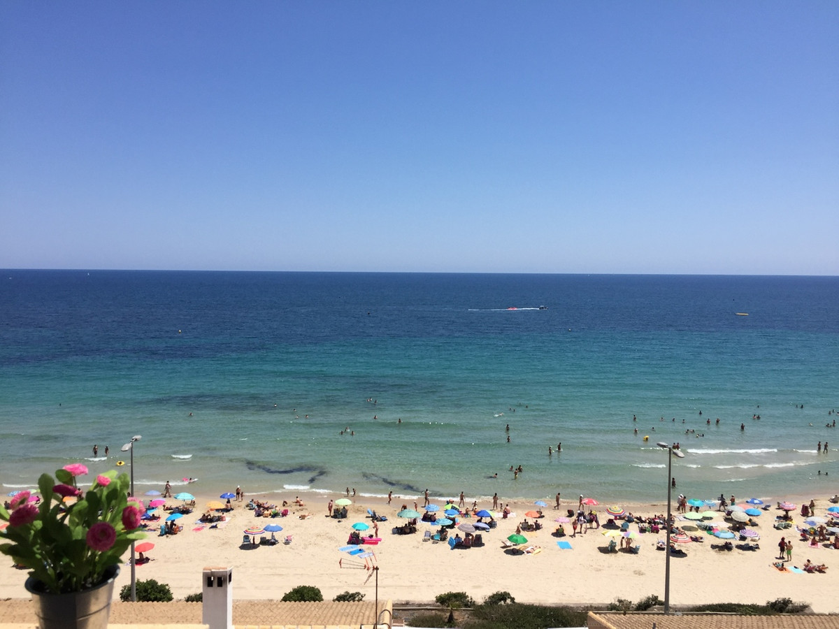For sale - 3 Bedroom 2 Bathroom Apartment in Mil Palmeras  - Mil Palmeras  - Alicante