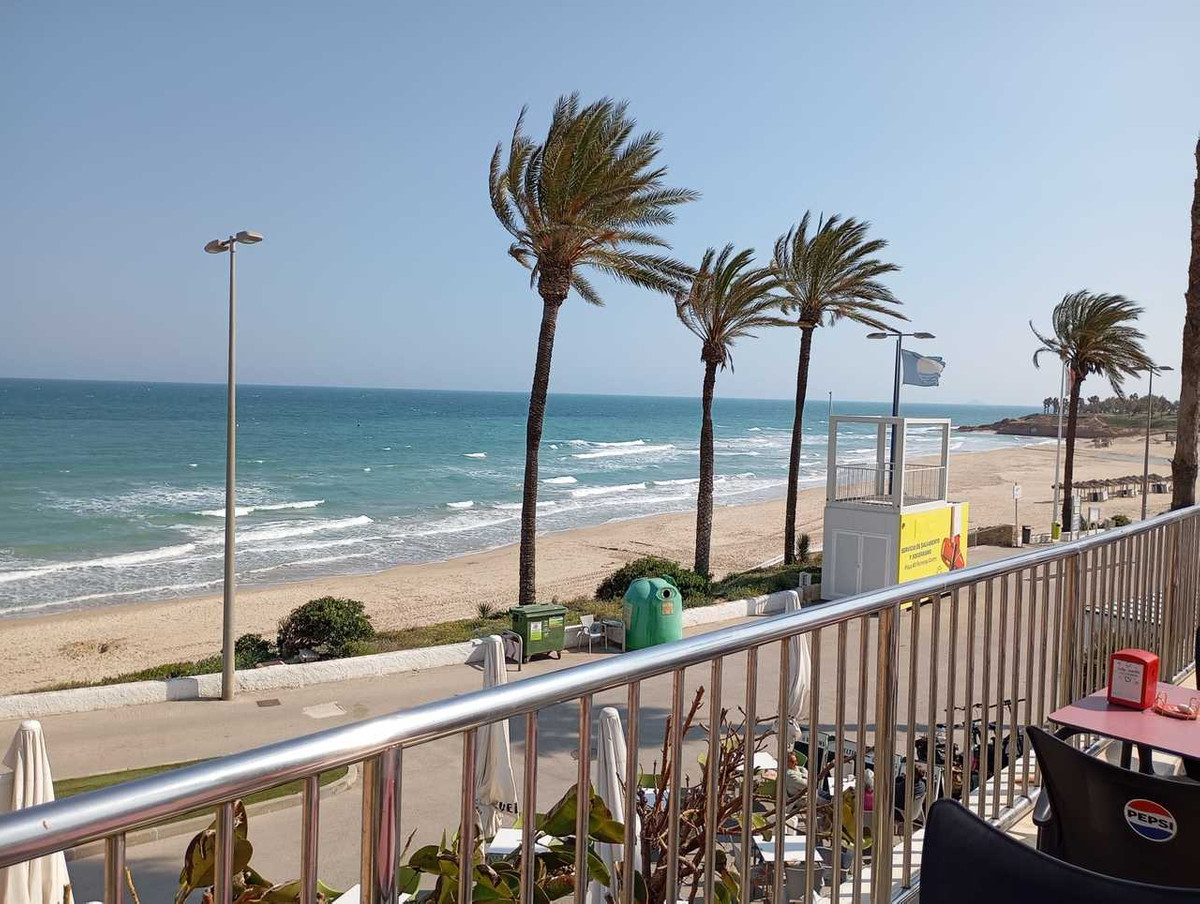 For sale - 3 Bedroom 2 Bathroom Apartment in Mil Palmeras  - Mil Palmeras  - Alicante