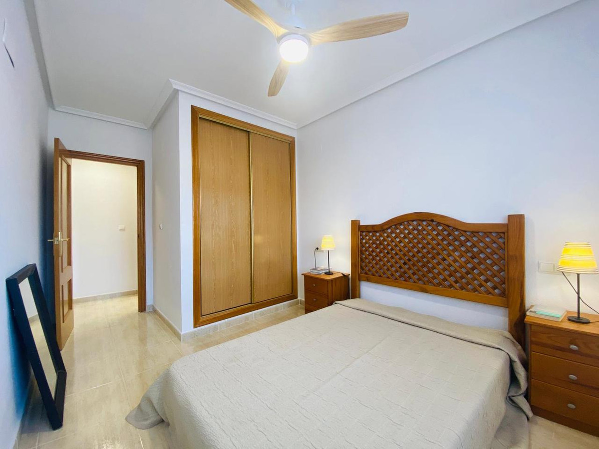 For sale - 2 Bedroom 1 Bathroom Apartment - Middle Floor Apartment in Orihuela - Villamartin  - Alicante