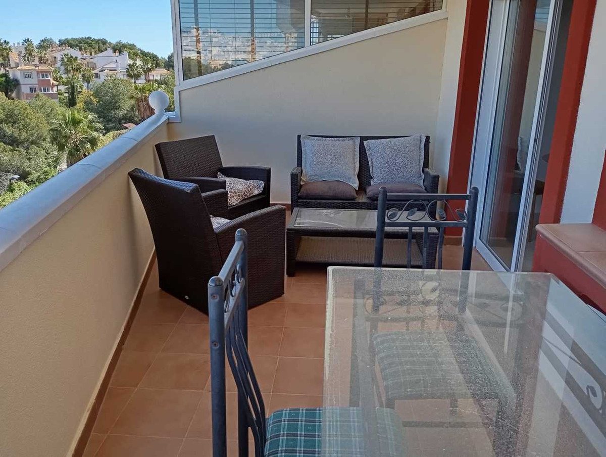 For sale - 2 Bedroom 1 Bathroom Apartment - Middle Floor Apartment in Orihuela - Villamartin  - Alicante