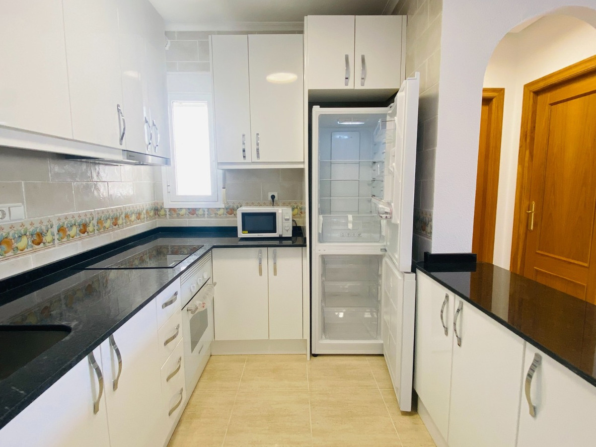 For sale - 2 Bedroom 1 Bathroom Apartment - Middle Floor Apartment in Orihuela - Villamartin  - Alicante