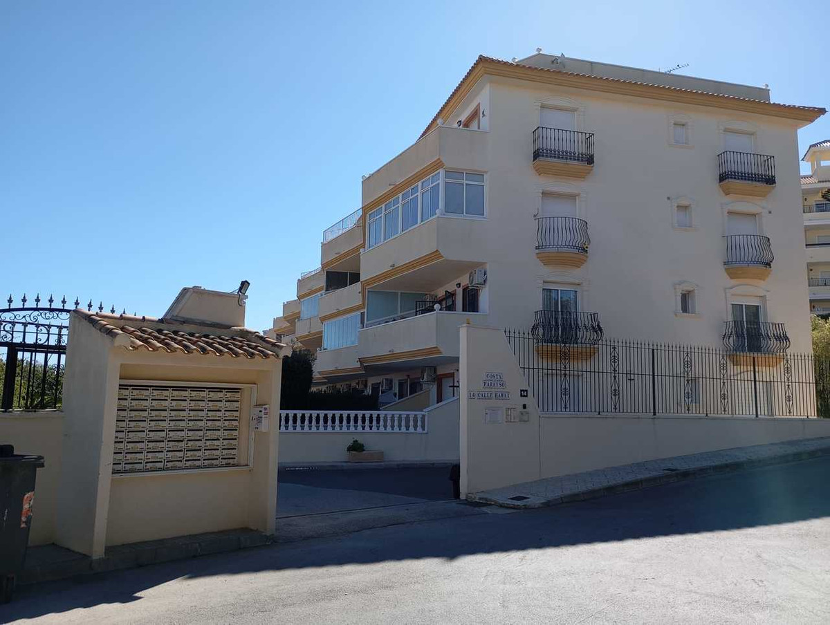 For sale - 2 Bedroom 1 Bathroom Apartment - Middle Floor Apartment in Orihuela - Villamartin  - Alicante