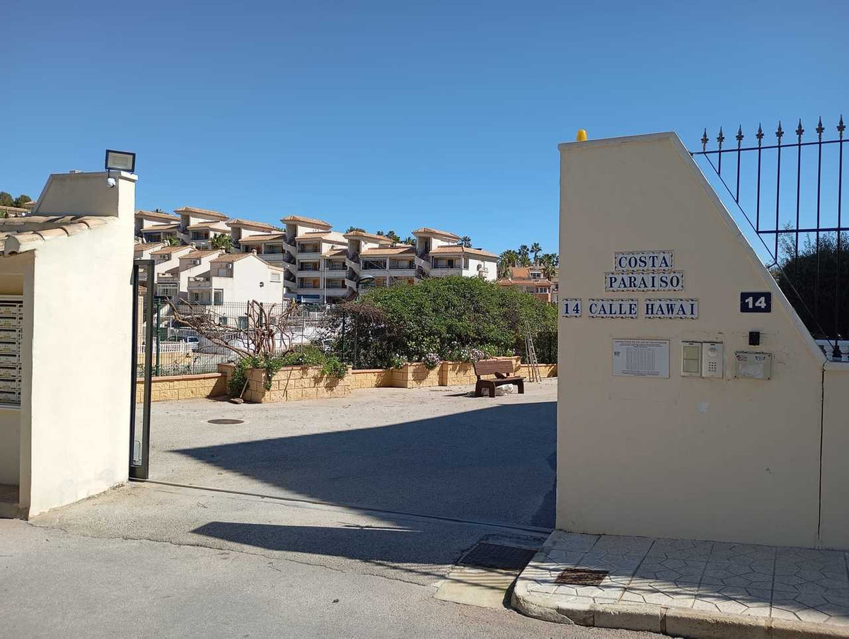 For sale - 2 Bedroom 1 Bathroom Apartment - Middle Floor Apartment in Orihuela - Villamartin  - Alicante