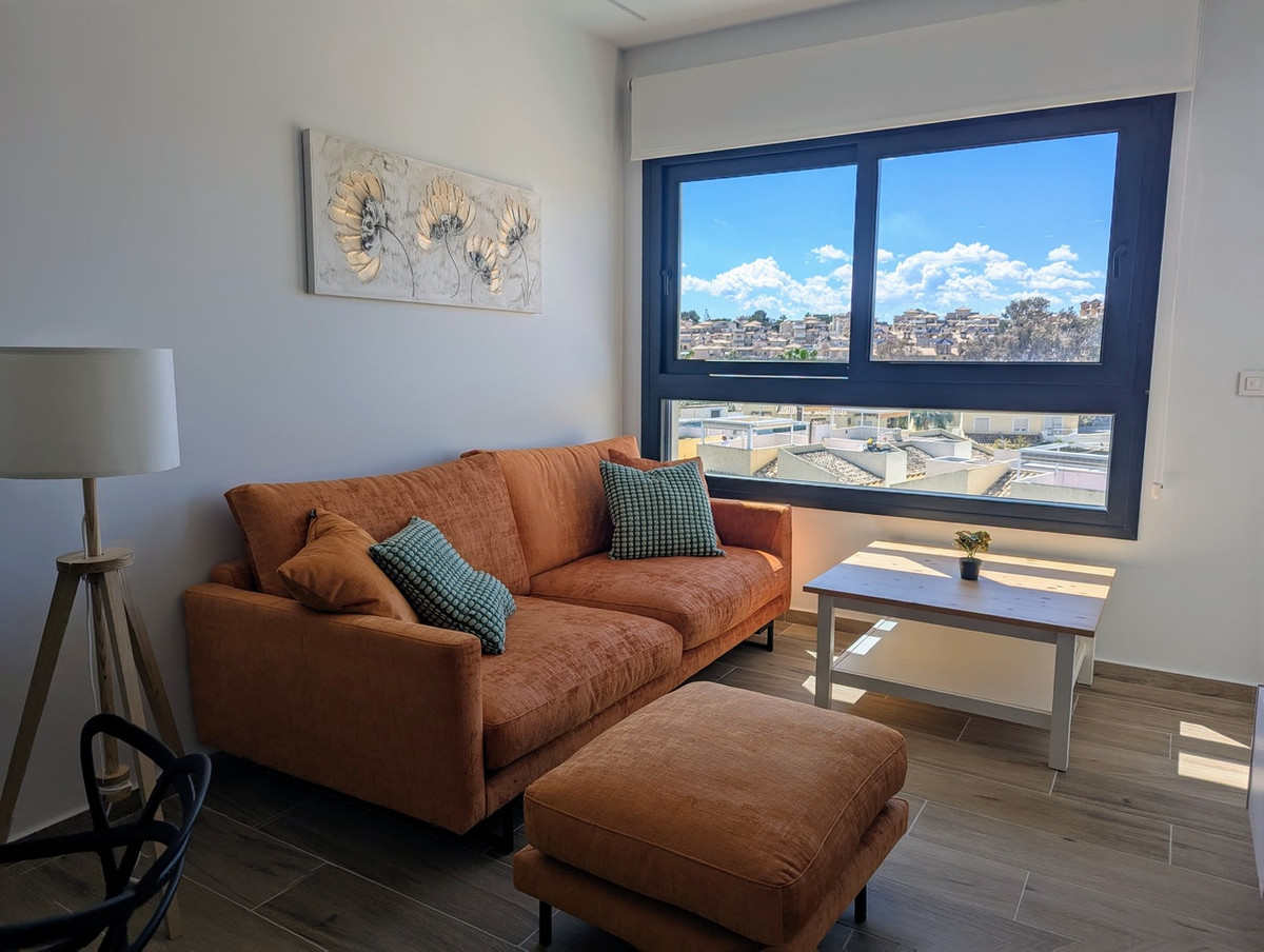 For sale - 2 Bedroom 2 Bathroom Penthouse in Villamartin  - Villamartin  - Alicante