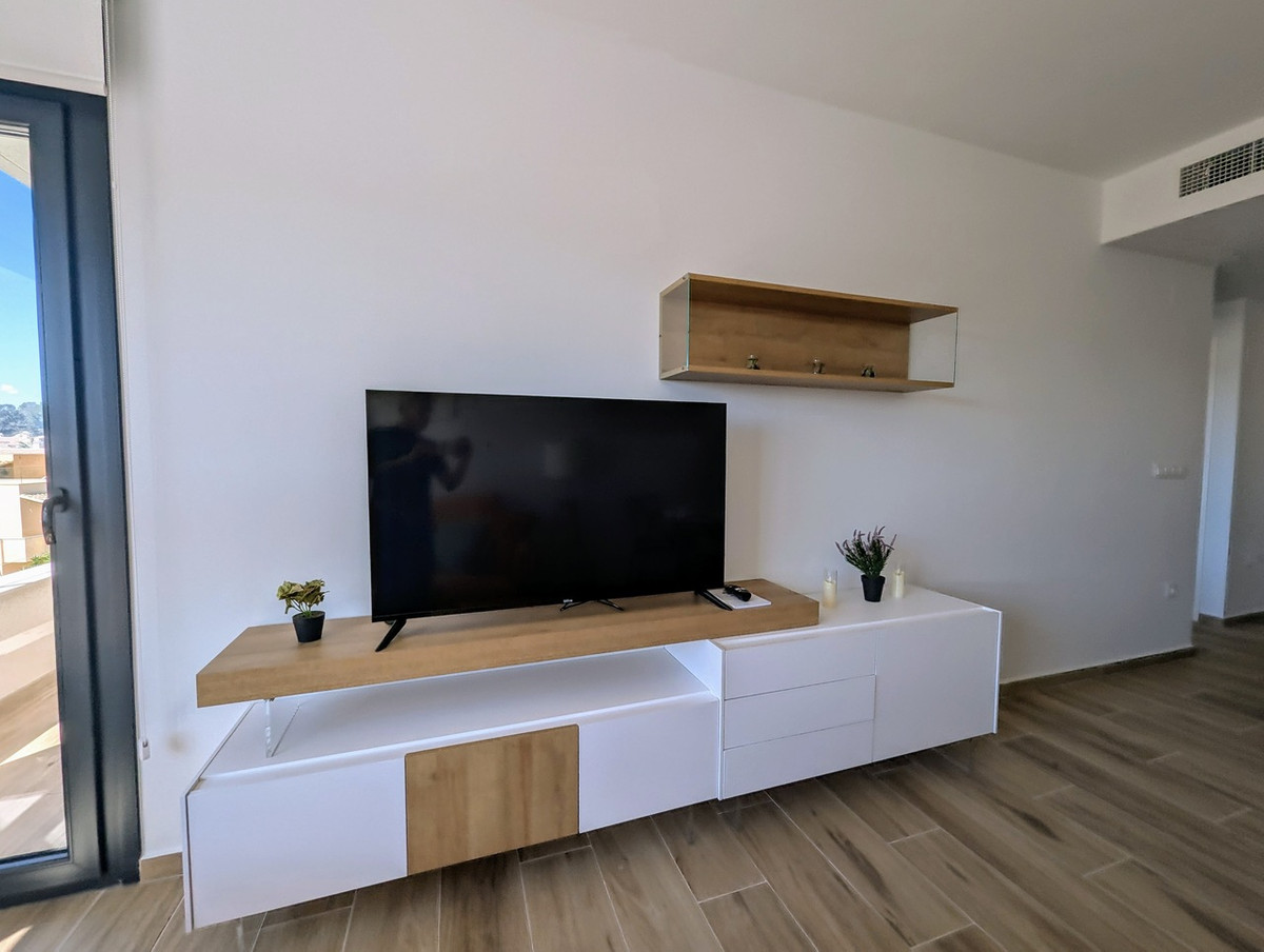 For sale - 2 Bedroom 2 Bathroom Penthouse in Villamartin  - Villamartin  - Alicante