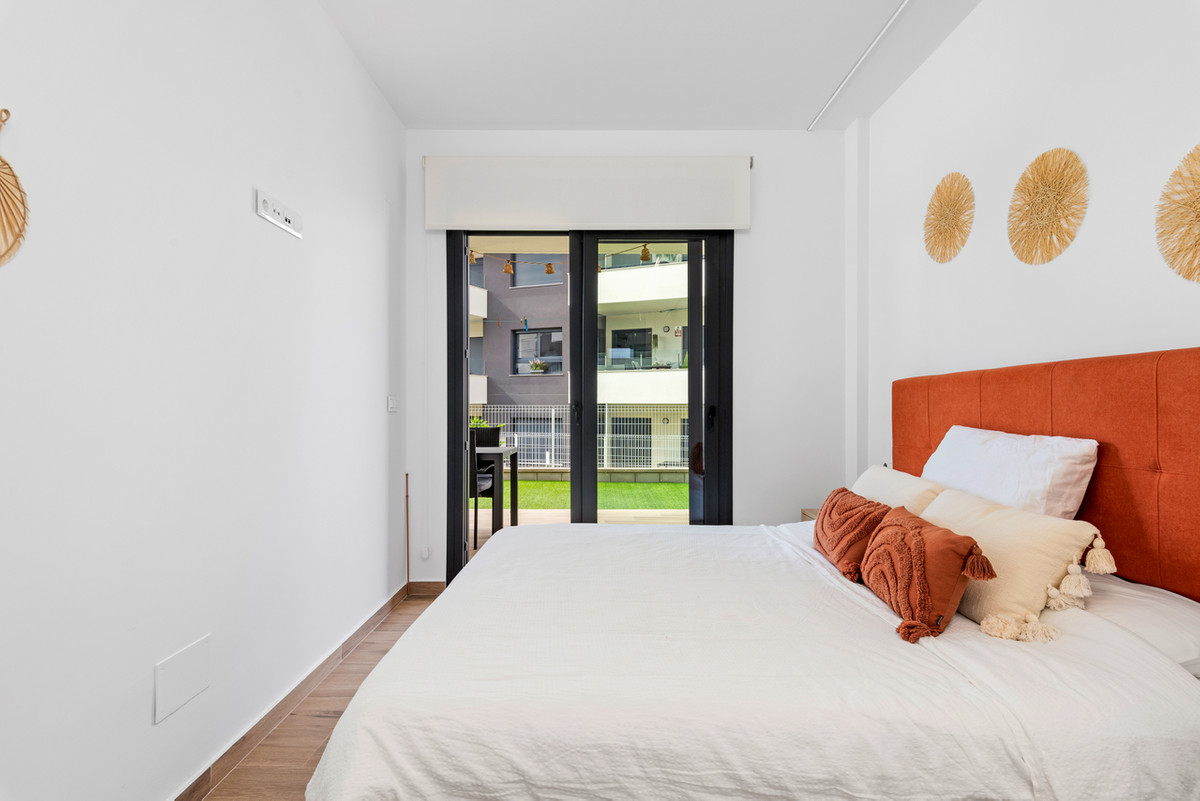 For sale - 2 Bedroom 2 Bathroom Apartment - Ground Floor Apartment in Orihuela - Villamartin  - Alicante