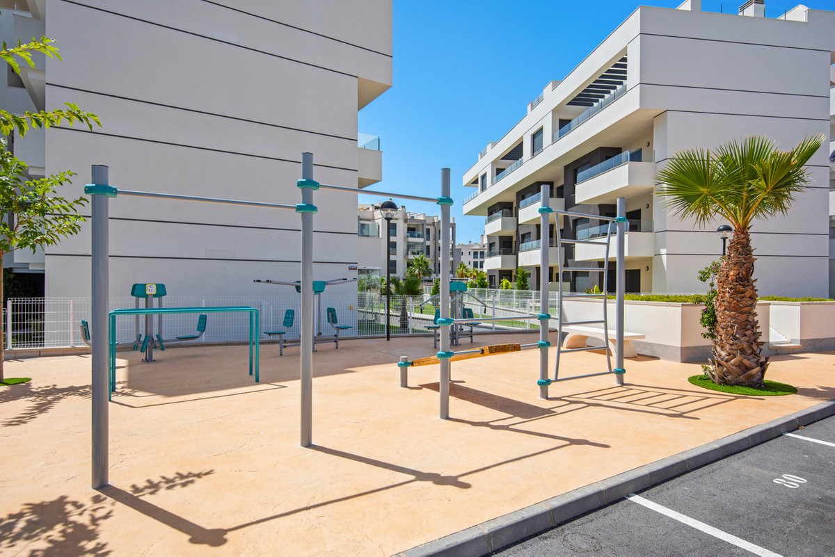 For sale - 2 Bedroom 2 Bathroom Apartment - Ground Floor Apartment in Orihuela - Villamartin  - Alicante