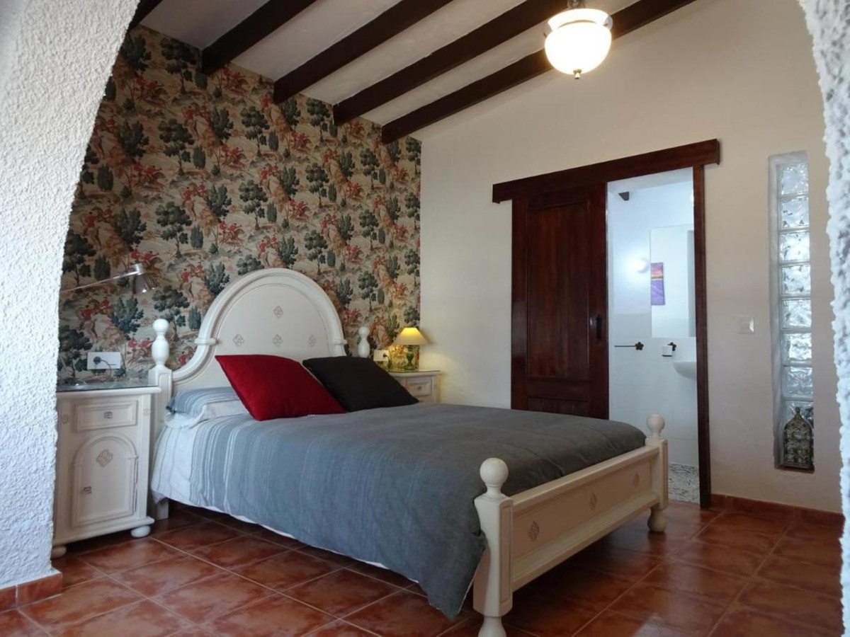 For sale - 9 Bedroom 7 Bathroom House - Detached Villa in Orihuela - Cabo Roig  - Alicante