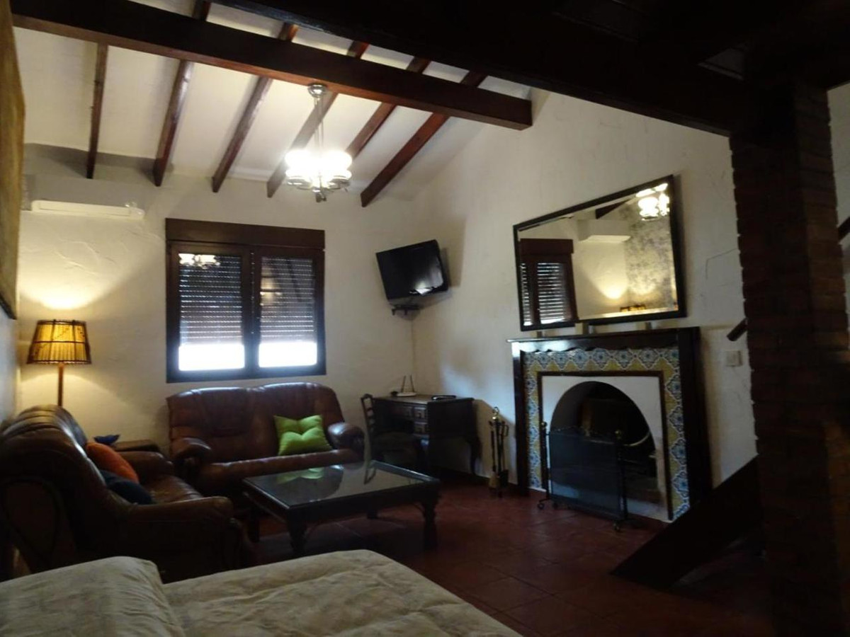 For sale - 9 Bedroom 7 Bathroom House - Detached Villa in Orihuela - Cabo Roig  - Alicante