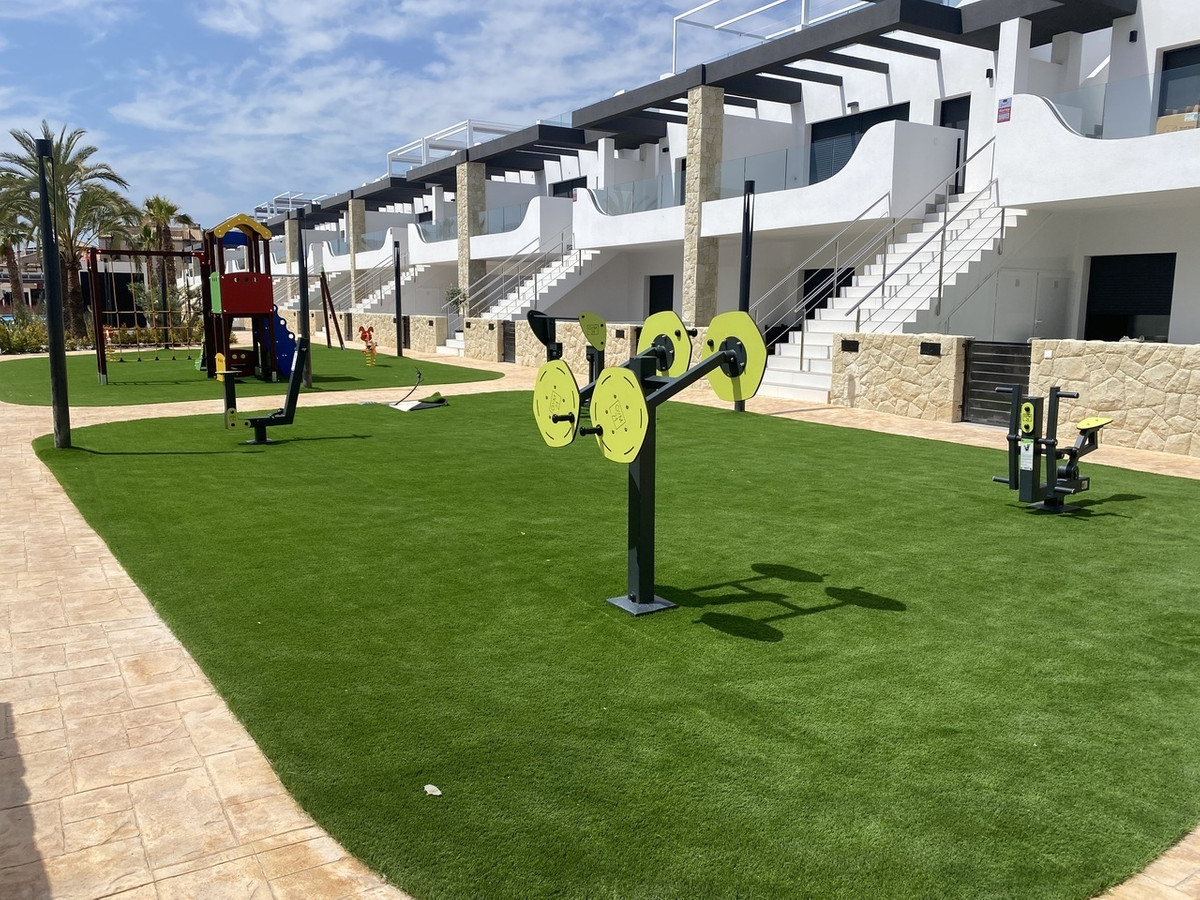For sale - 3 Bedroom 2 Bathroom Apartment - Ground Floor Apartment in Orihuela - Punta Prima  - Alicante