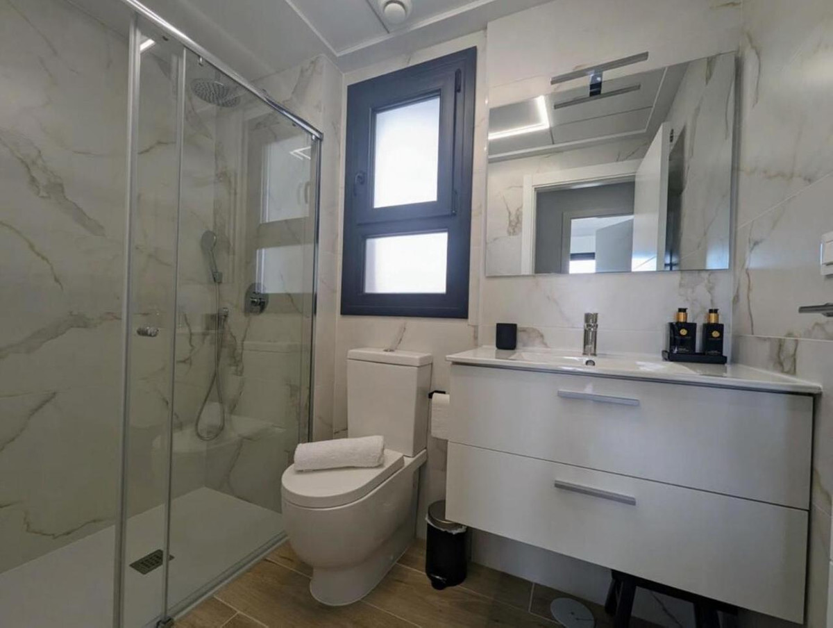 For sale - 2 Bedroom 2 Bathroom Apartment - Penthouse in Orihuela - Villamartin  - Alicante