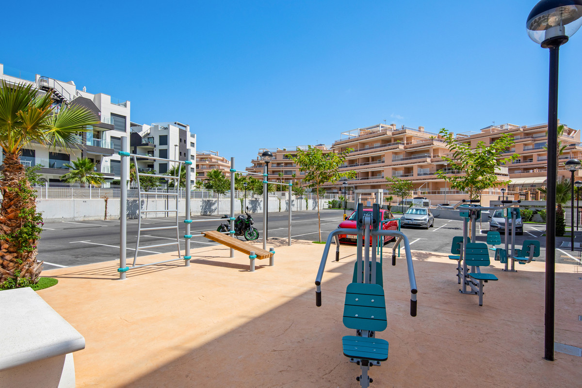 For sale - 2 Bedroom 2 Bathroom Apartment - Penthouse in Orihuela - Villamartin  - Alicante