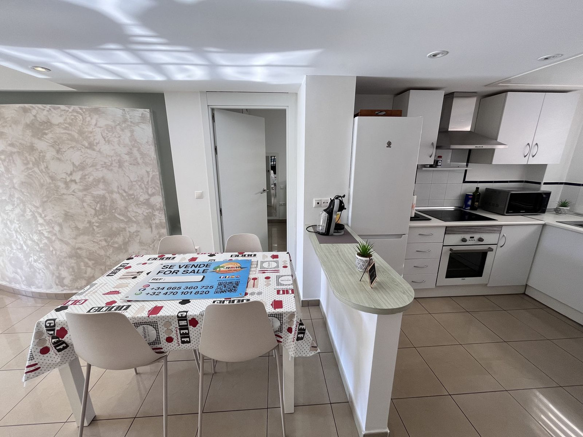 For sale - 2 Bedroom 1 Bathroom Apartment - Middle Floor Apartment in Orihuela - Orihuela Costa  - Alicante