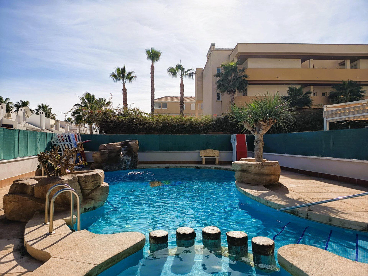 For sale - 2 Bedroom 1 Bathroom Apartmentin Cabo Roig a - Cabo Roig  - Alicante