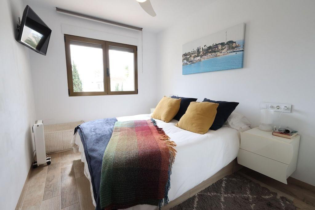 For sale - 4 Bedroom 3 Bathroom Townhouse in Cabo Roig - Cabo Roig  - Alicante