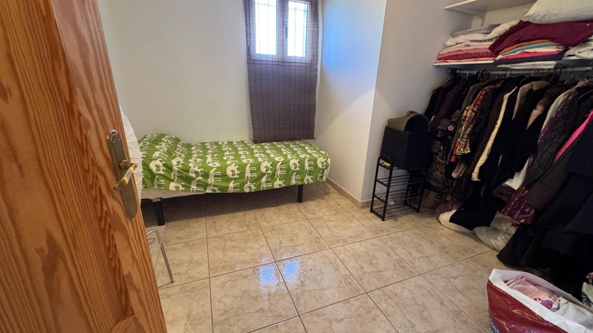 For sale - 6 Bedroom 2 Bathroom House - Finca - Cortijo in Albatera - Albatera Centro  - Alicante